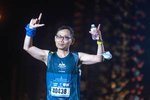 BIB: 40438
                            <button type="button" onclick="openModal(18284162)" class="btn btn-primary btn-sm float-right btn-popup" data-toggle="modal" data-target=".modal-high-quality">
                        <i class="fas fa-shopping-cart"></i> Add to Cart
                    </button>
                                            <button type="button" onclick="isThisMe(18284162, true)" class="btn btn-success btn-sm float-right btn-popup btn-isme hidden" data-toggle="tooltip" data-placement="bottom" title="นี่คือรูปของคุณใช่ไหม คลิกที่นี่เพื่อเอาเข้าอัลบั้ม">
                        <i class="fas fa-plus"></i> Add to album
                    </button>
                    <button type="button" onclick="isThisMe(18284162, false)" class="btn btn-warning btn-sm float-right btn-popup btn-isnotme hidden">
                        <i class="fas fa-ban"></i> Remove from album
                    </button>